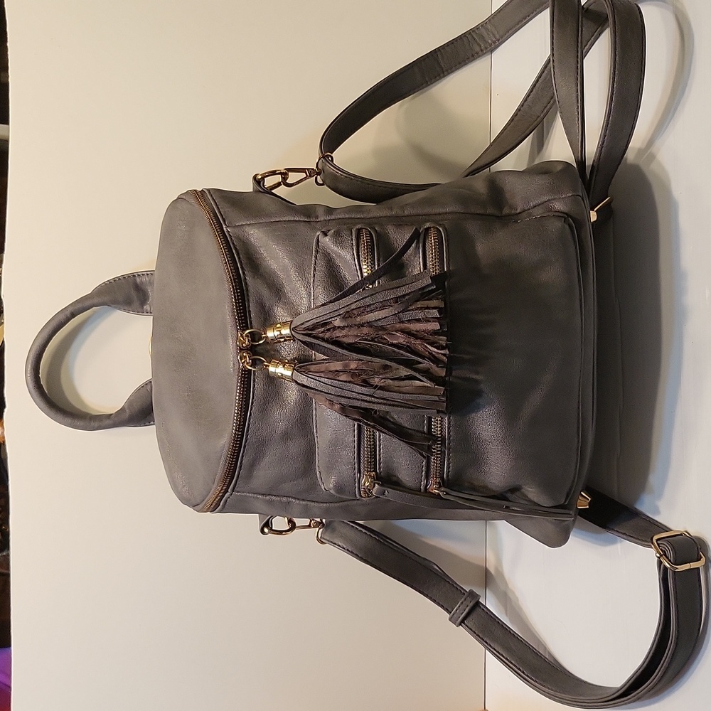 MMS Katie Womens Grey Convertible Shoulder Faux Vegan Leather Backpack - Picture 2 of 13